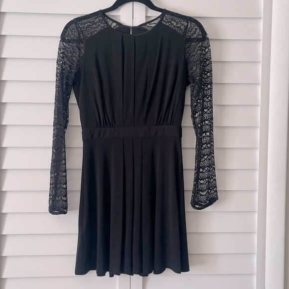 BCBGeneration Lace Sleeve Mini Dress - Picture 5 of 9
